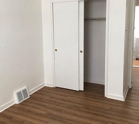 5th image of 3718 Conshohocken Ave