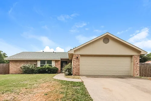 5237 Prairie Creek Dr Photo 1