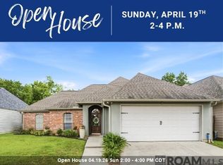 8629 E Cypress Point Ct, Baton Rouge, LA 70809