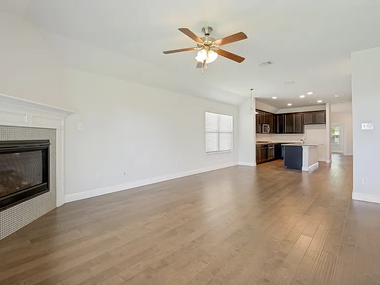 4541 Conrad Ave — Photo 6