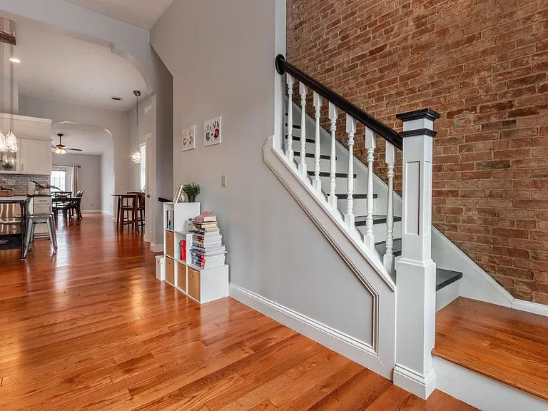 316 Walnut St — Photo 25