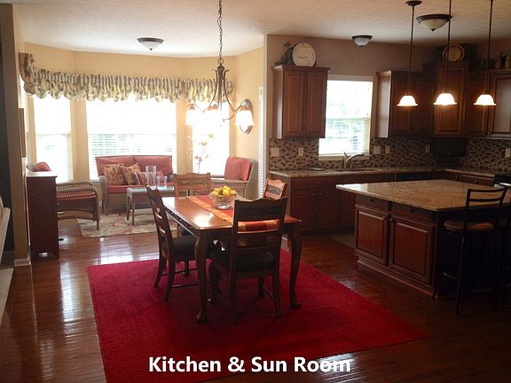 3rd image of 13875 Oak Haven Dr