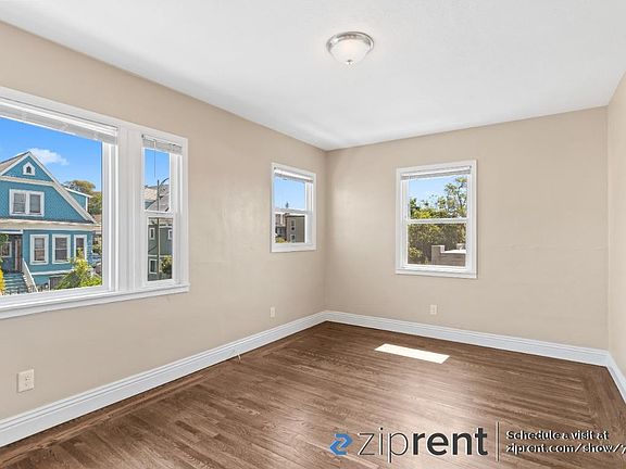 3rd image of 709 E 18th St