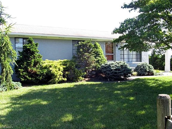 3rd image of 118 Schilling St