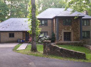 8750 Bradley Forge Dr, Manassas, VA 20112