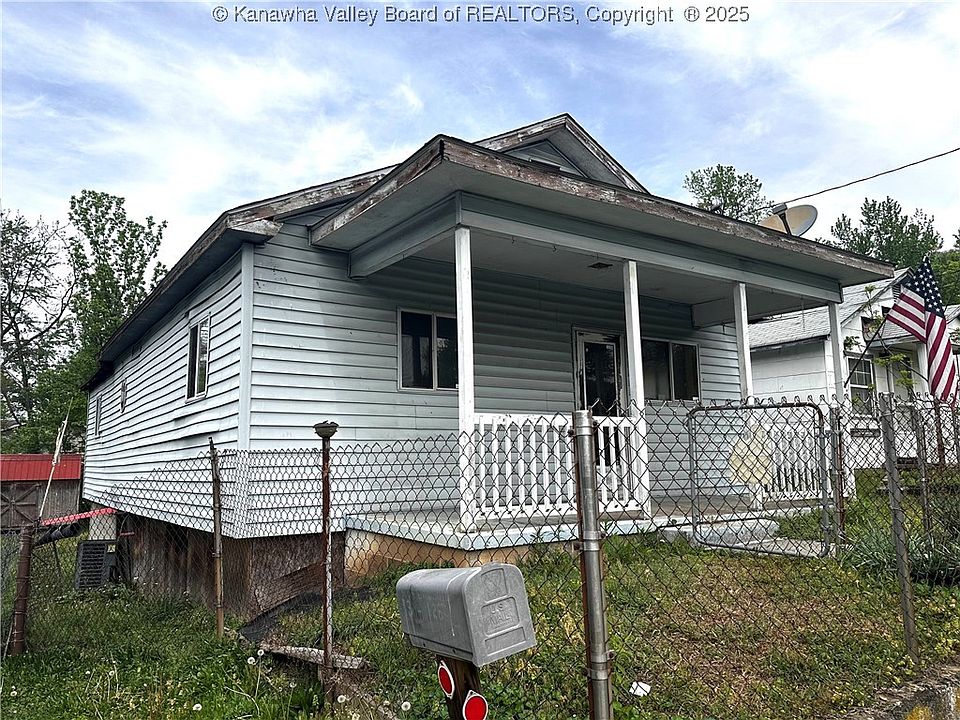 2nd image of 13 128th St