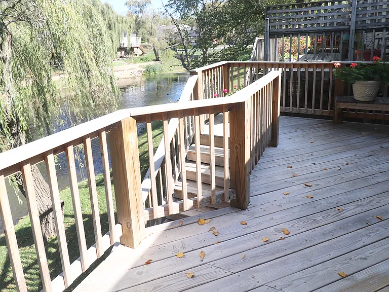 1005 Lakefront Dr — Photo 21