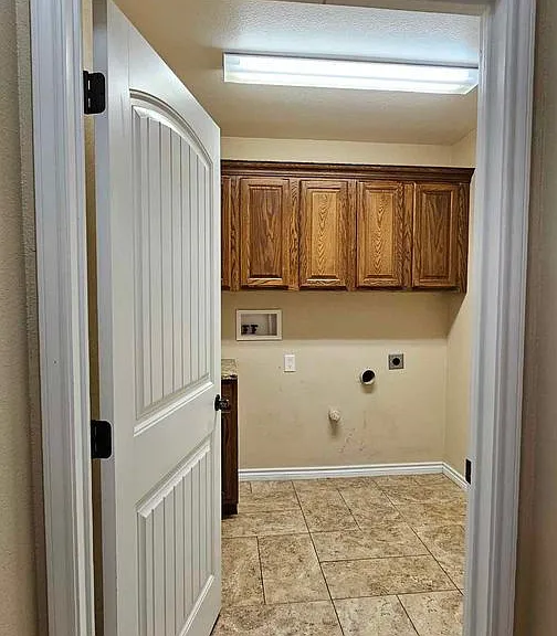 2320 Flagstone Dr — Photo 21