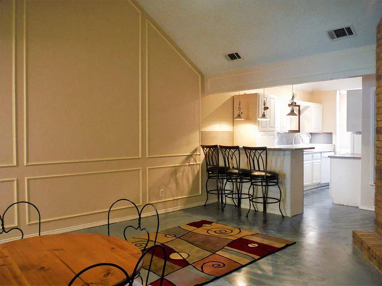 221 Hood St — Photo 13