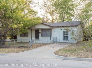 5808 N Garrison Pl, Tulsa, OK 74126
