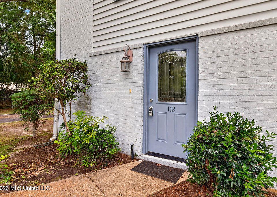 1st image of 3230 Cumberland Rd APT 112