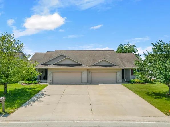 1004 W 13th St, Tama, IA 52339