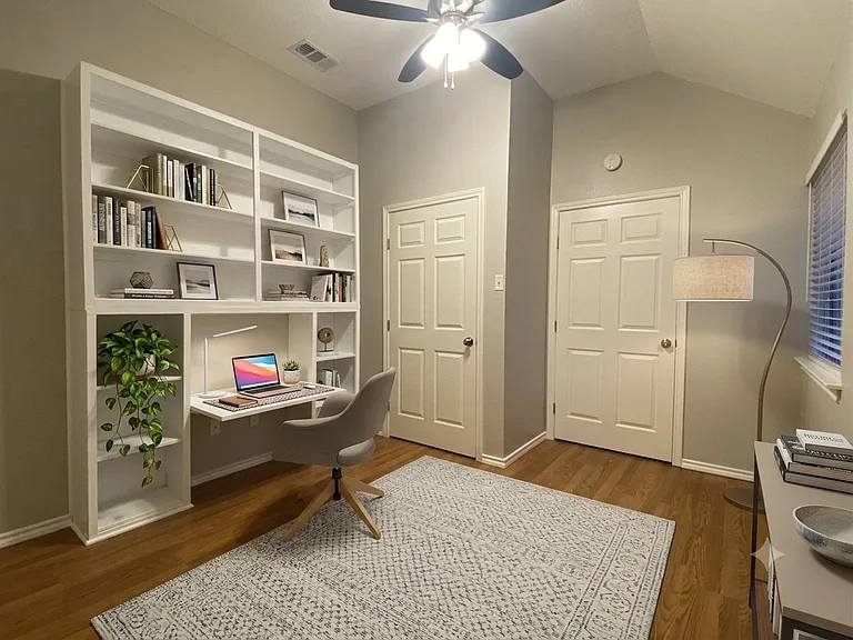 1901 Timberline Ln — Photo 16