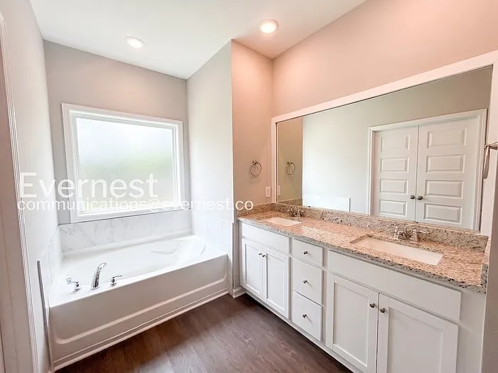 1014 Echo Ridge Rd — Photo 7
