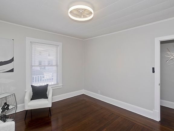 3rd image of 70 Ottawa St #68