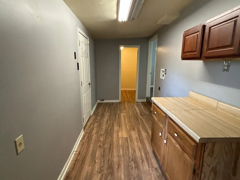 505 N College St — Photo 10