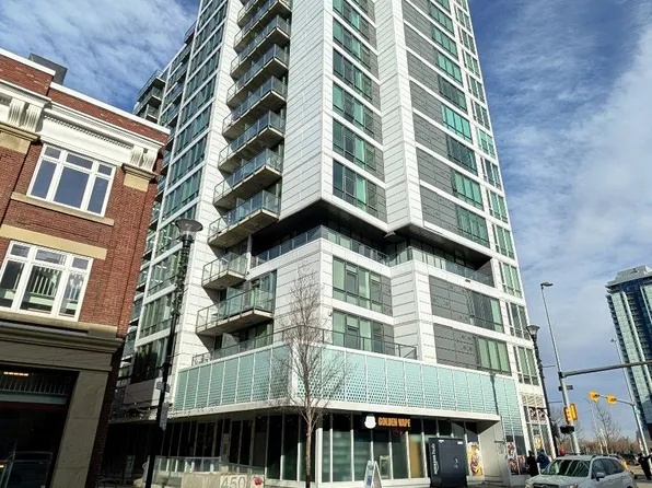 450 8th Ave SE #1005, Calgary, AB T2G 1T2