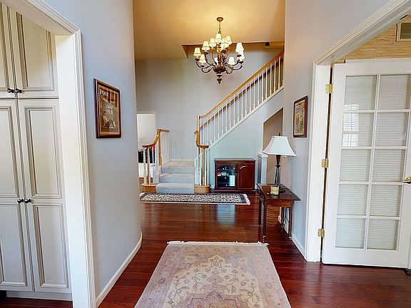 4th image of 16964 Lochmoor Cir E #71