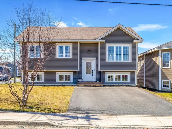 16 Comerfords Road, Conception Bay South, NL A1X4B3