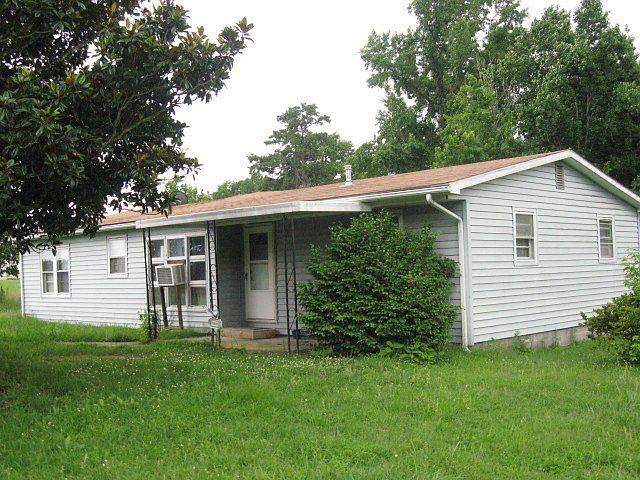 2nd image of 10607 Buggs Island Rd
