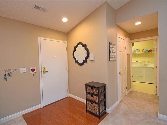 3rd image of 8002 Pinnacle Point Dr APT 201