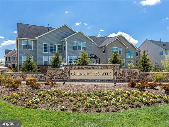 2nd image of 13918 Barrymore Ct