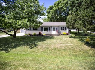 7530 Blackhawk Dr, Racine, WI 53402