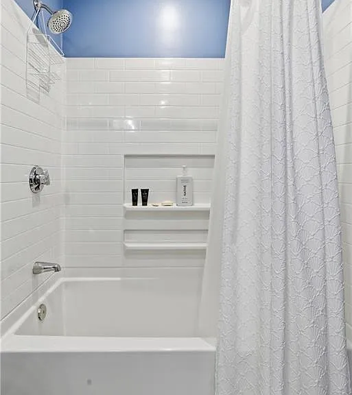 61 Clinton St #C — Photo 17