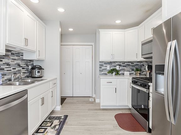 4th image of 309 Wilkins Way