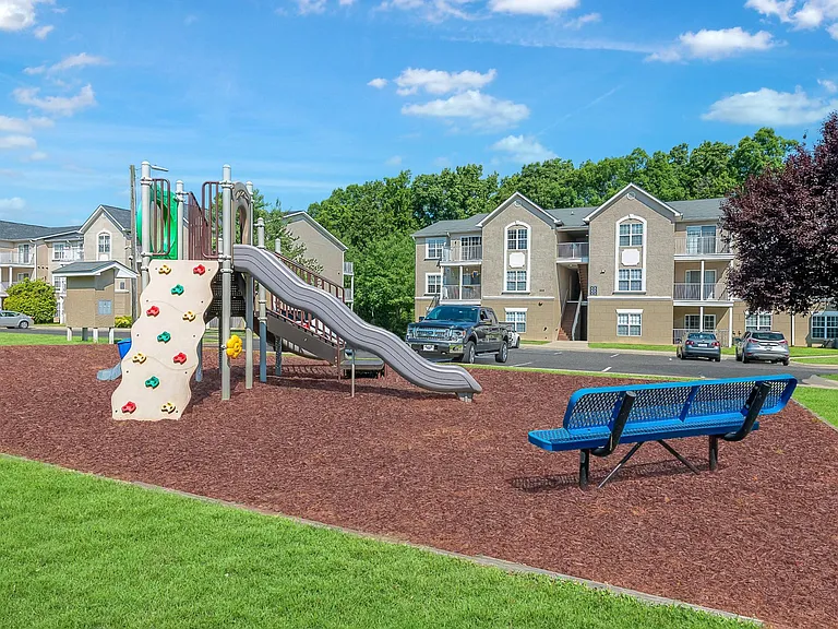 Crown Point at Sunset Drive — Photo 12
