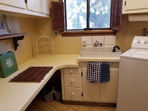 3rd image of 6224 Hogan Dr