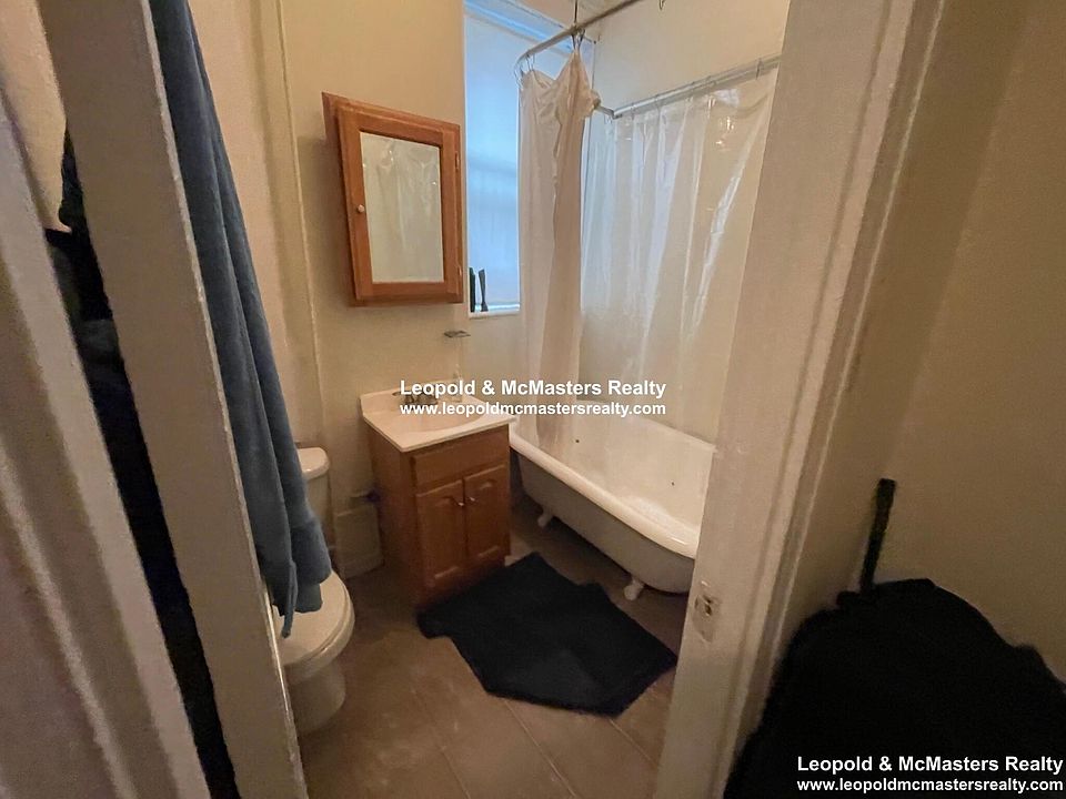 2nd image of 163 Kelton St #24