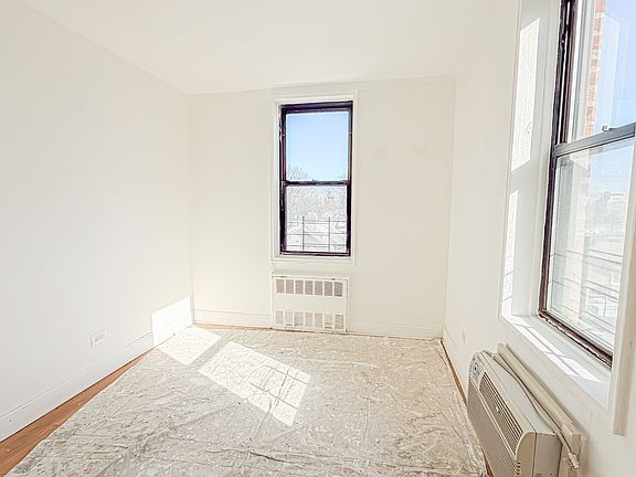 5th image of 1535 E 14th St APT 4C
