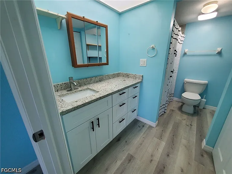 1055 Palm Ave #214 — Photo 21