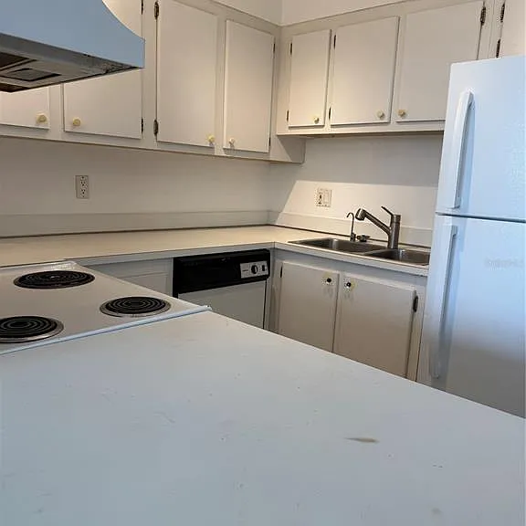 255 Dolphin Point #404 — Photo 5