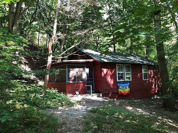 2nd image of 48 Hill Dr