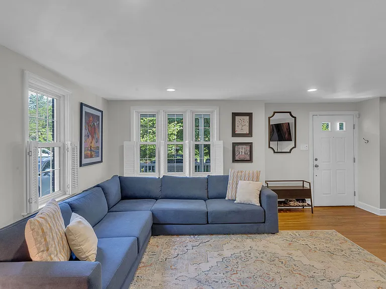 247 Lawnside Ave — Photo 2