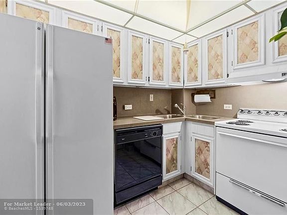 5th image of 1625 SE 10th Ave APT 404