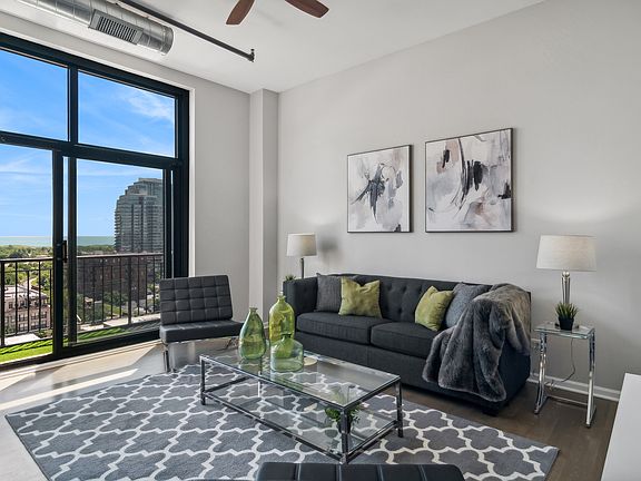 4th image of 1516 S Wabash Ave #1101