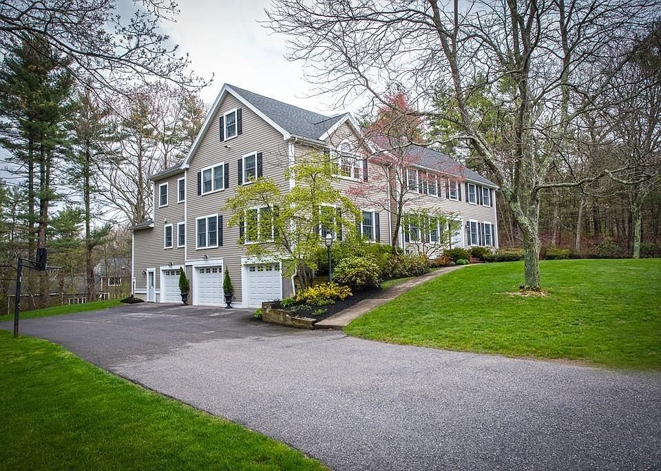 1st image of 34 Knollwood Dr