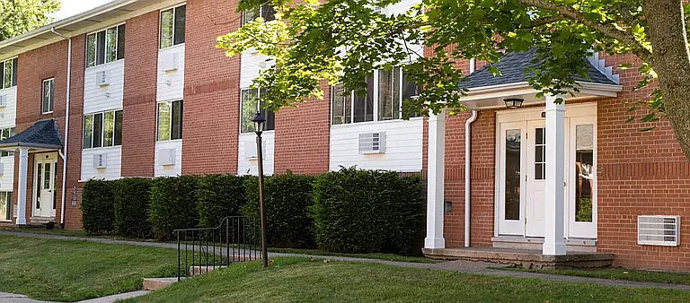 Clintwood Apartments — Photo 10