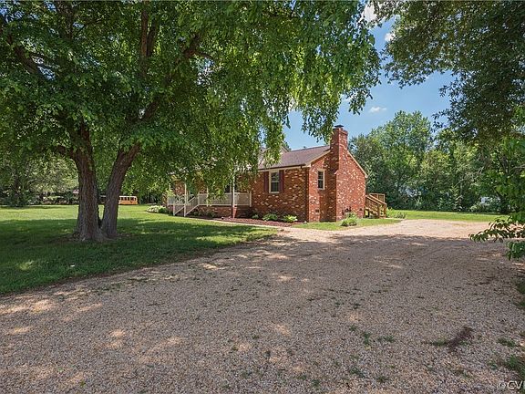 3rd image of 8001 Wood Mill Dr