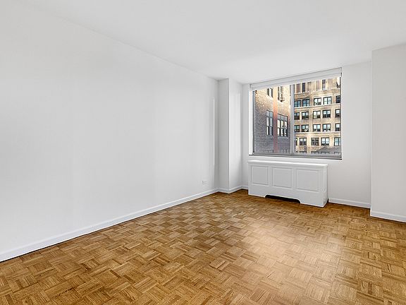4th image of 245 E 44th St APT 23A