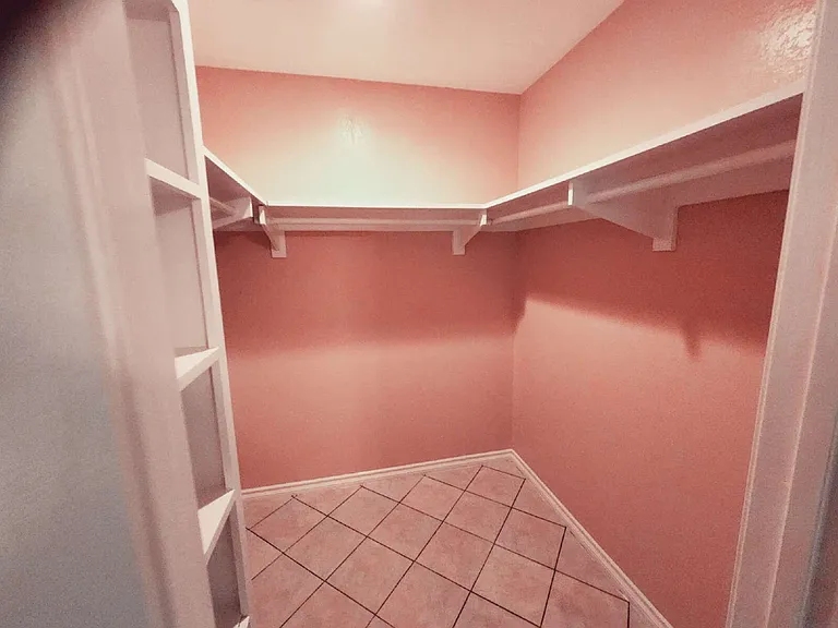 4246 Van Dyke Ave #2 — Photo 9