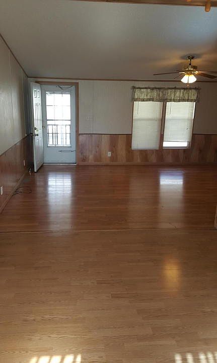 2nd image of 418 Hillsdale Rd