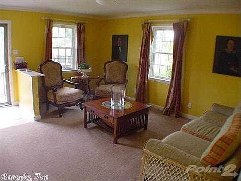 2nd image of 8211 Lowell Ln