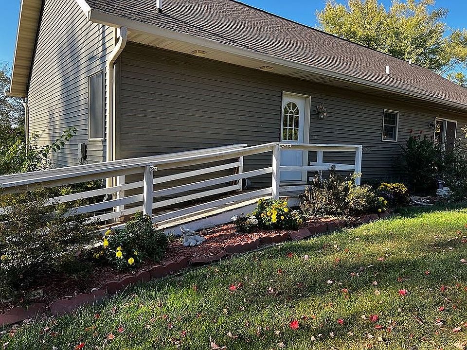 21126 Loon Trl, Keosauqua, IA 52565 Zillow