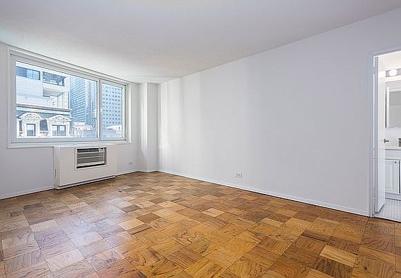 5th image of 230 W 55th St APT 19D