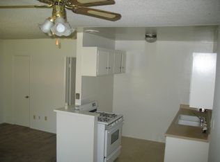 2200 E Westport Dr APT 11, Anaheim, CA 92806
