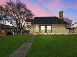 1707 Hartford Dr, Carrollton, TX 75007